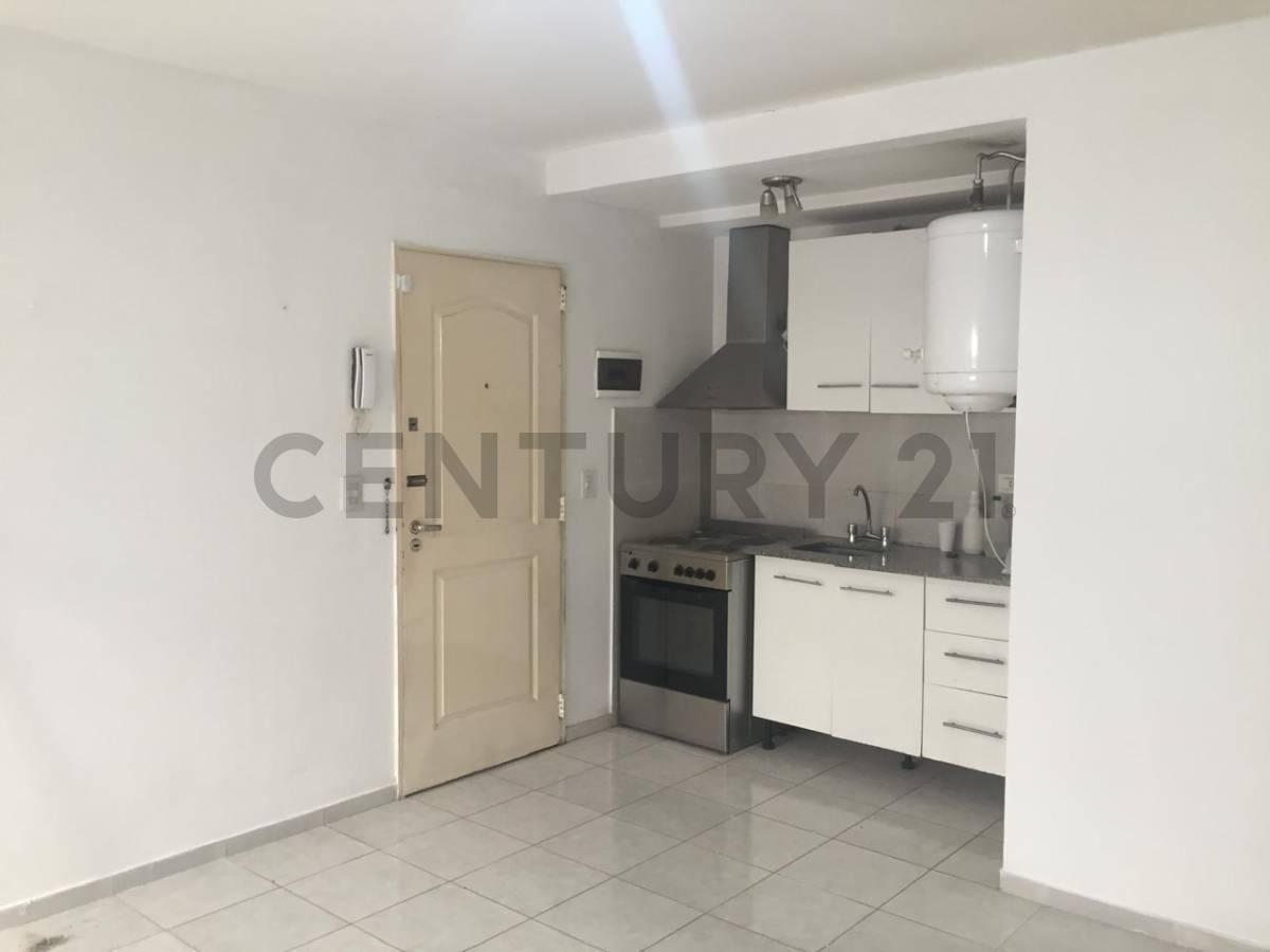 Foto de VENTA DPTO 2 AMB. CON PATIO | MORON | APTO CRÉDITO, imagen 2
