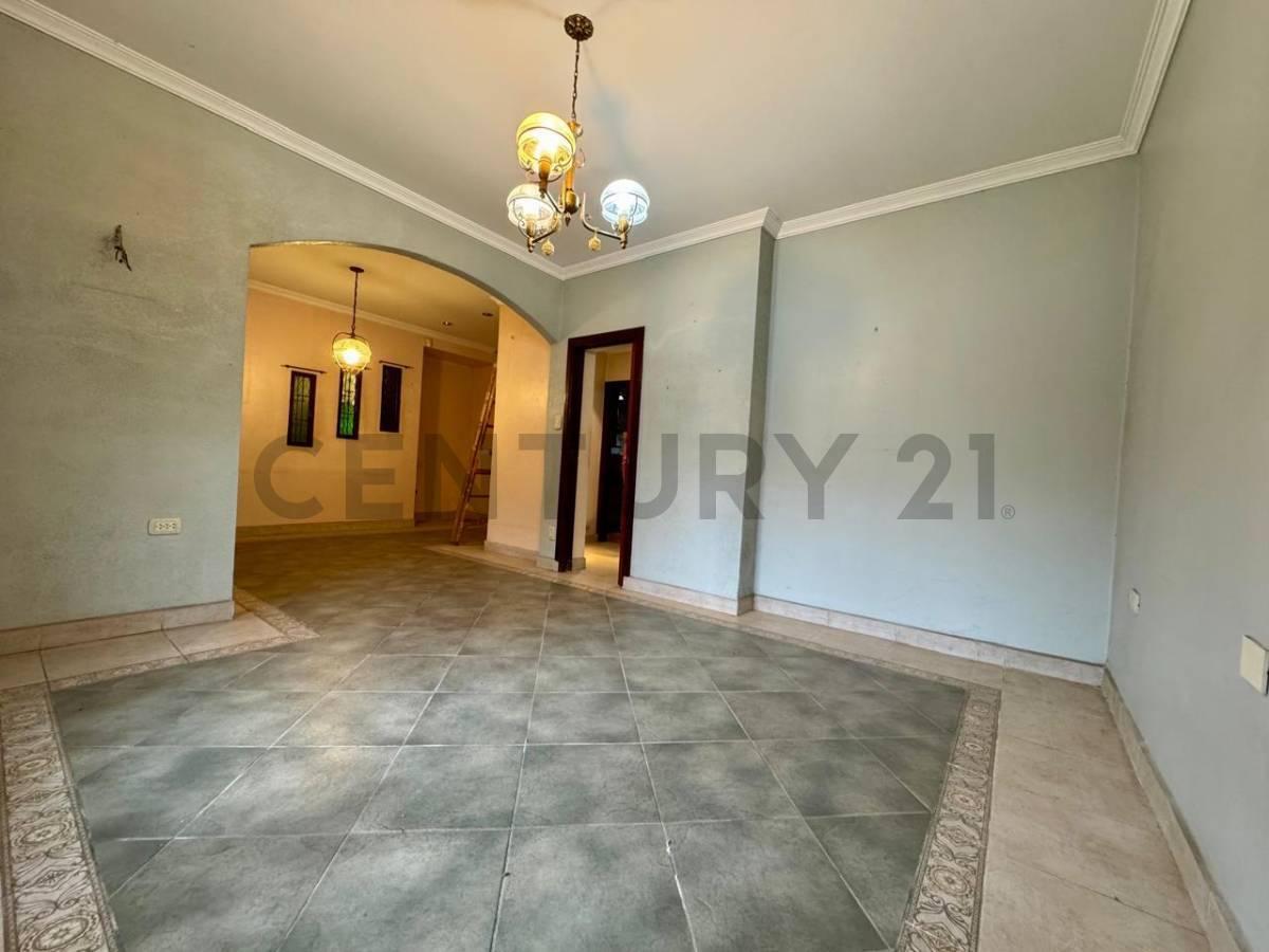 Foto de Venta casa/chalet 4 ambientes con quincho + parque en Castelar Norte, imagen 3