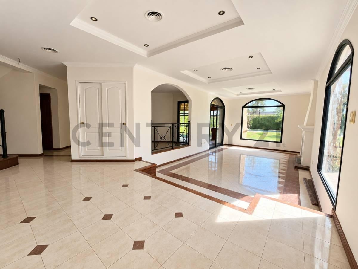 Foto de Casa 5 ambientes, quincho cerrado parque y piscina. Campos de Alvarez, imagen 1