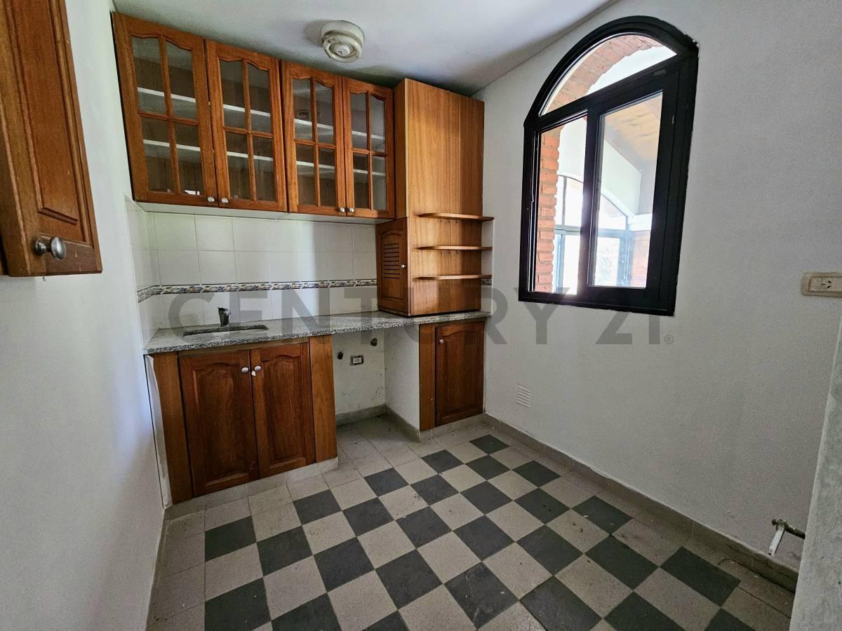 Foto de Casa 5 ambientes, quincho cerrado parque y piscina. Campos de Alvarez, imagen 3