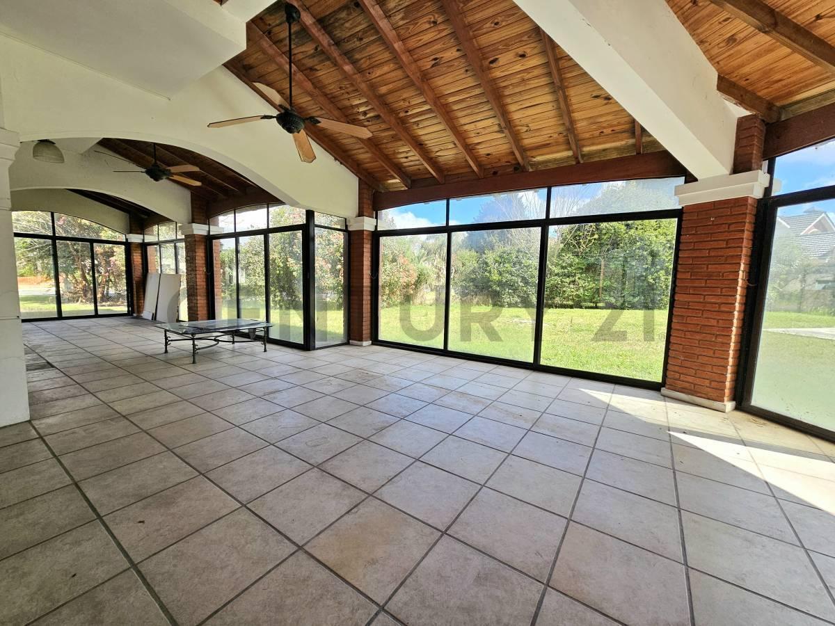 Foto de Casa 5 ambientes, quincho cerrado parque y piscina. Campos de Alvarez, imagen 5