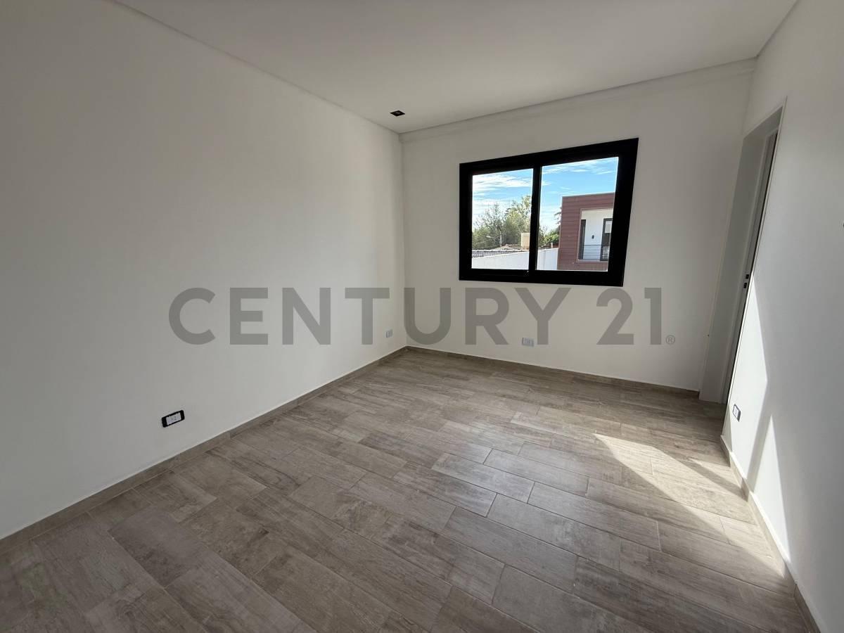 Foto de Venta PH 4 Ambientes cochera en complejo cerrado, Ituzaingo, imagen 3