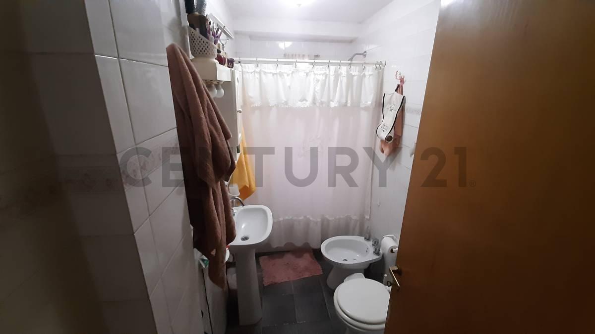 Foto de VENTA PH 2 AMBIENTES EN VILLA LUZURIAGA, imagen 3