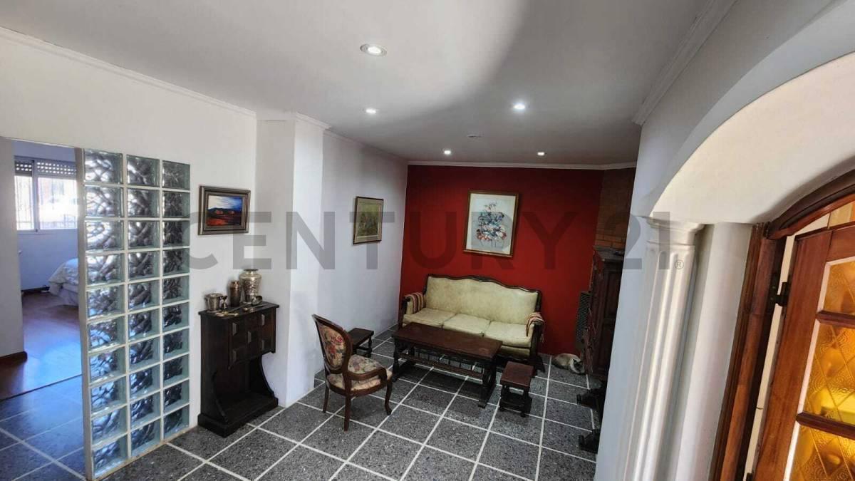 Foto de Casa Palomar 4 ambientes-APTA CREDITO-, imagen 4