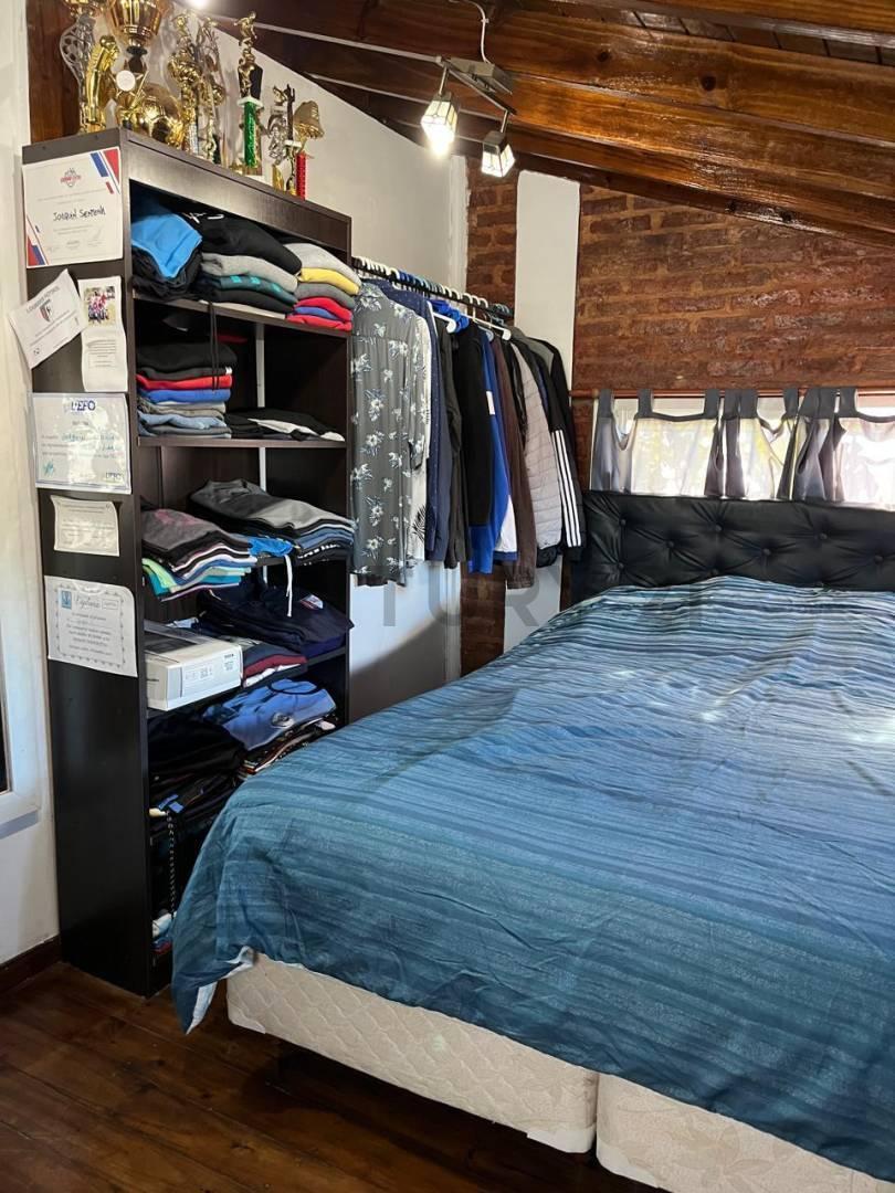 Foto de VENTA CASA 4 AMBIENTES CON PILETA Y QUINCHO EN UDAONDO. FINANCIACION, imagen 2