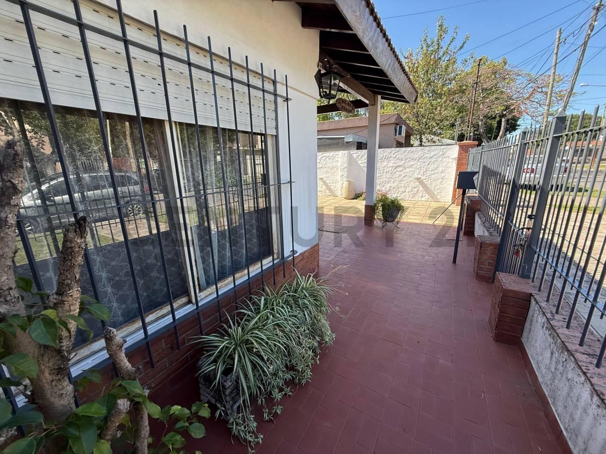 Foto de VENTA 2 CASAS EN MERLO CENTRO APTO CREDITO, imagen 4