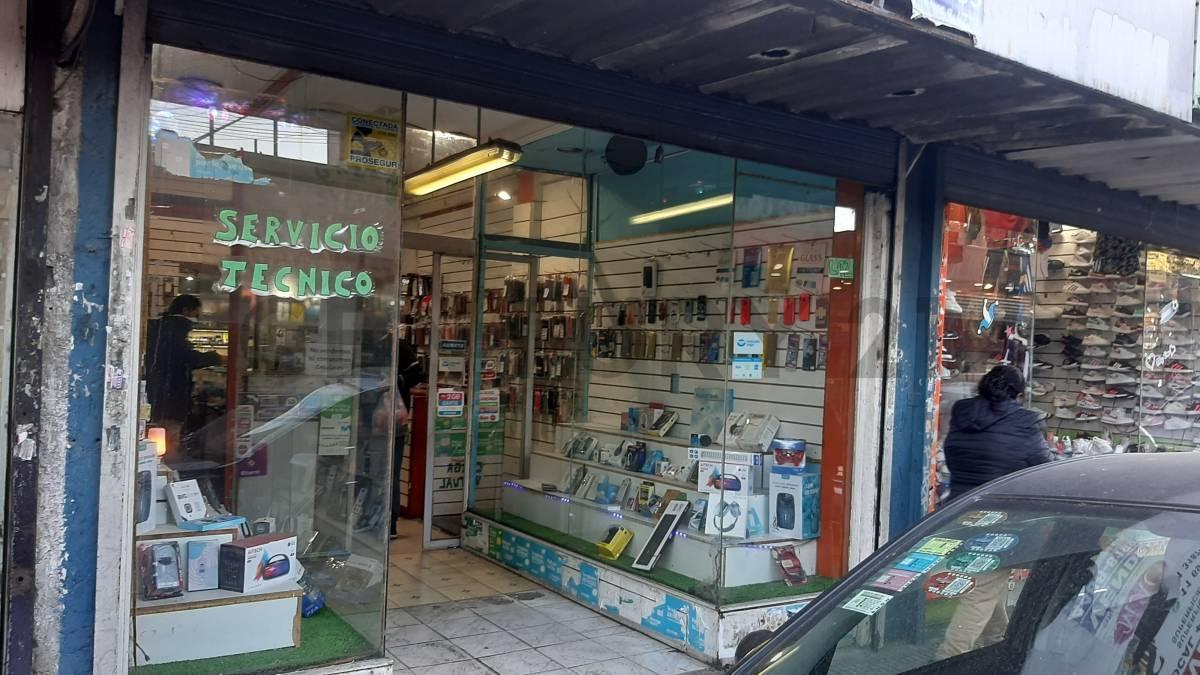 Foto de VENTA LOCAL COMERCIAL- LINIERS - CON DEPOSITO, imagen 4