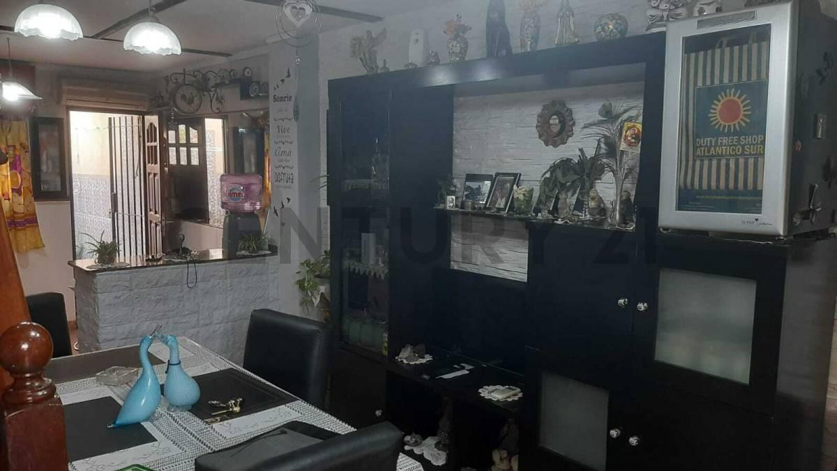 Foto de VENTA - TRIPLEX 4 AMBIENTES CON COCHERA CUBIERTA - SAN JUSTO, imagen 4