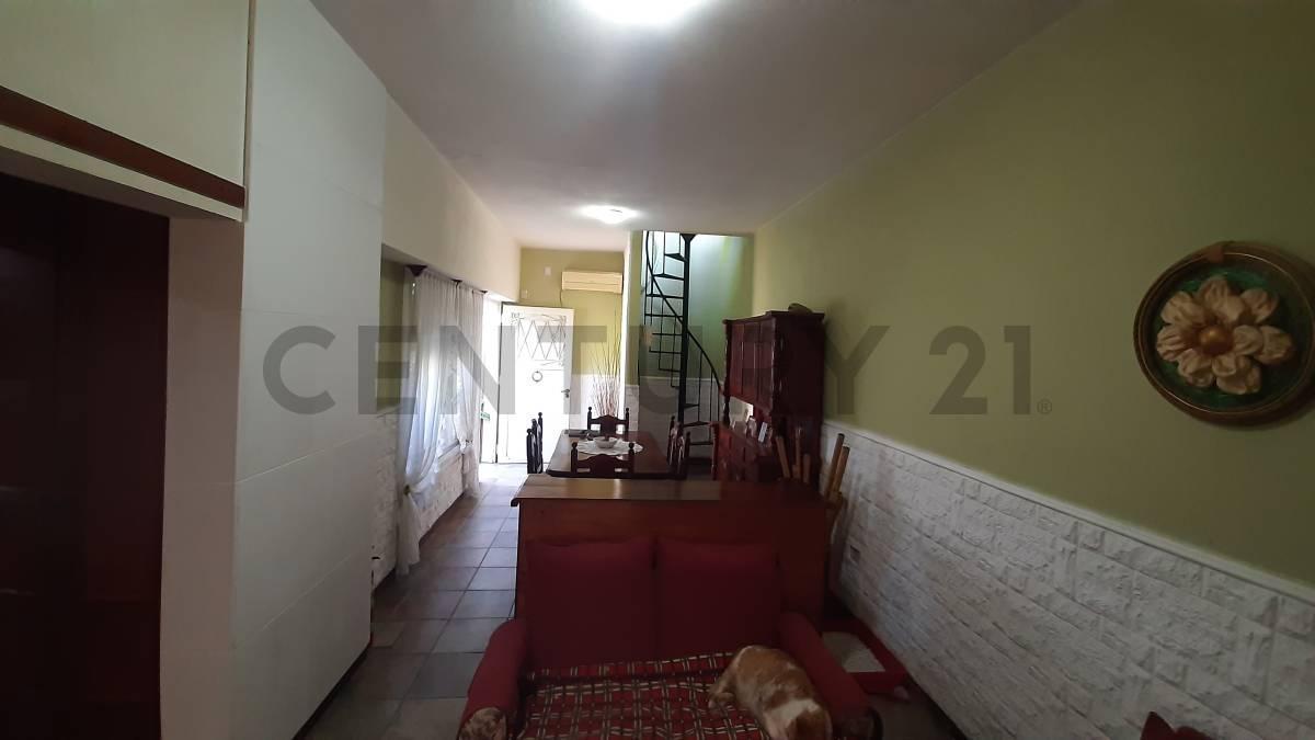 Foto de CASA DE 4 AMBIENTES + PH 3 AMBIENTES EN EL MISMO TERRENO – IDEAL 2, imagen 2