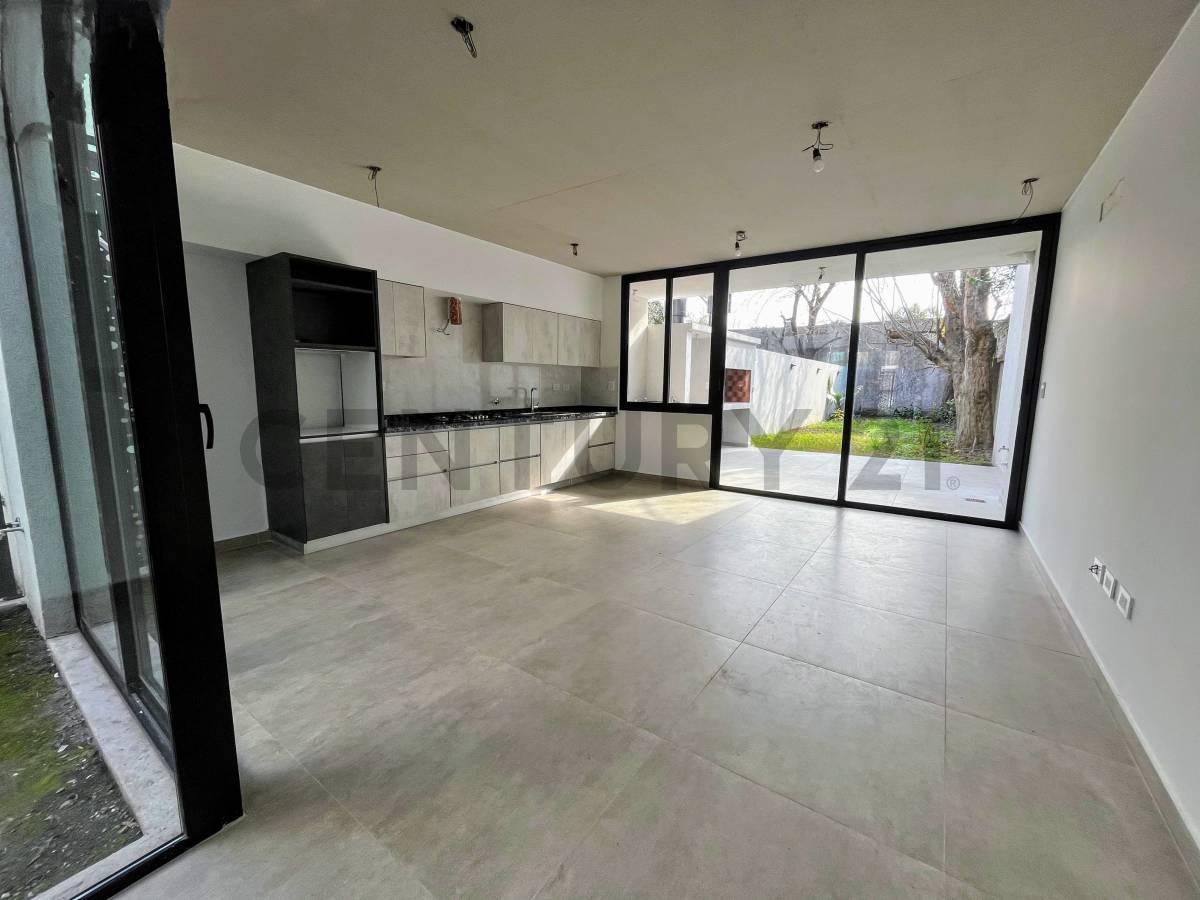 Foto de Venta casa 4 AMBIENTES en Ituzaingó Norte, imagen 3