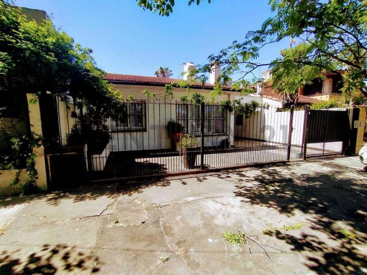 Foto de VENTA CASA 3 AMBIENTES, PLANTA BAJA, APTA CRÉDITO, CASTELAR, imagen 3