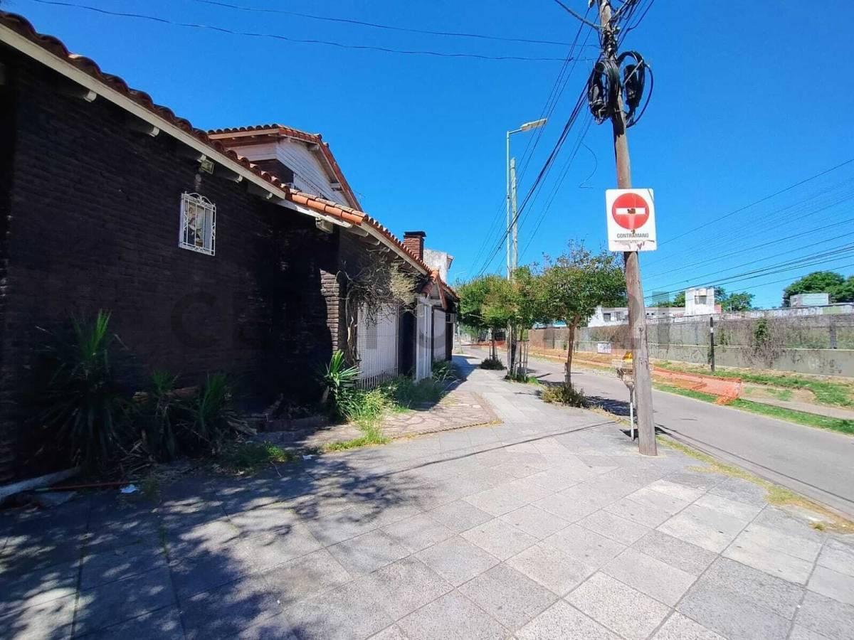 Foto de VENTA LOTE en ESQUINA - MORON CENTRO norte- IDEAL EMPRENDIMIENTO, imagen 3