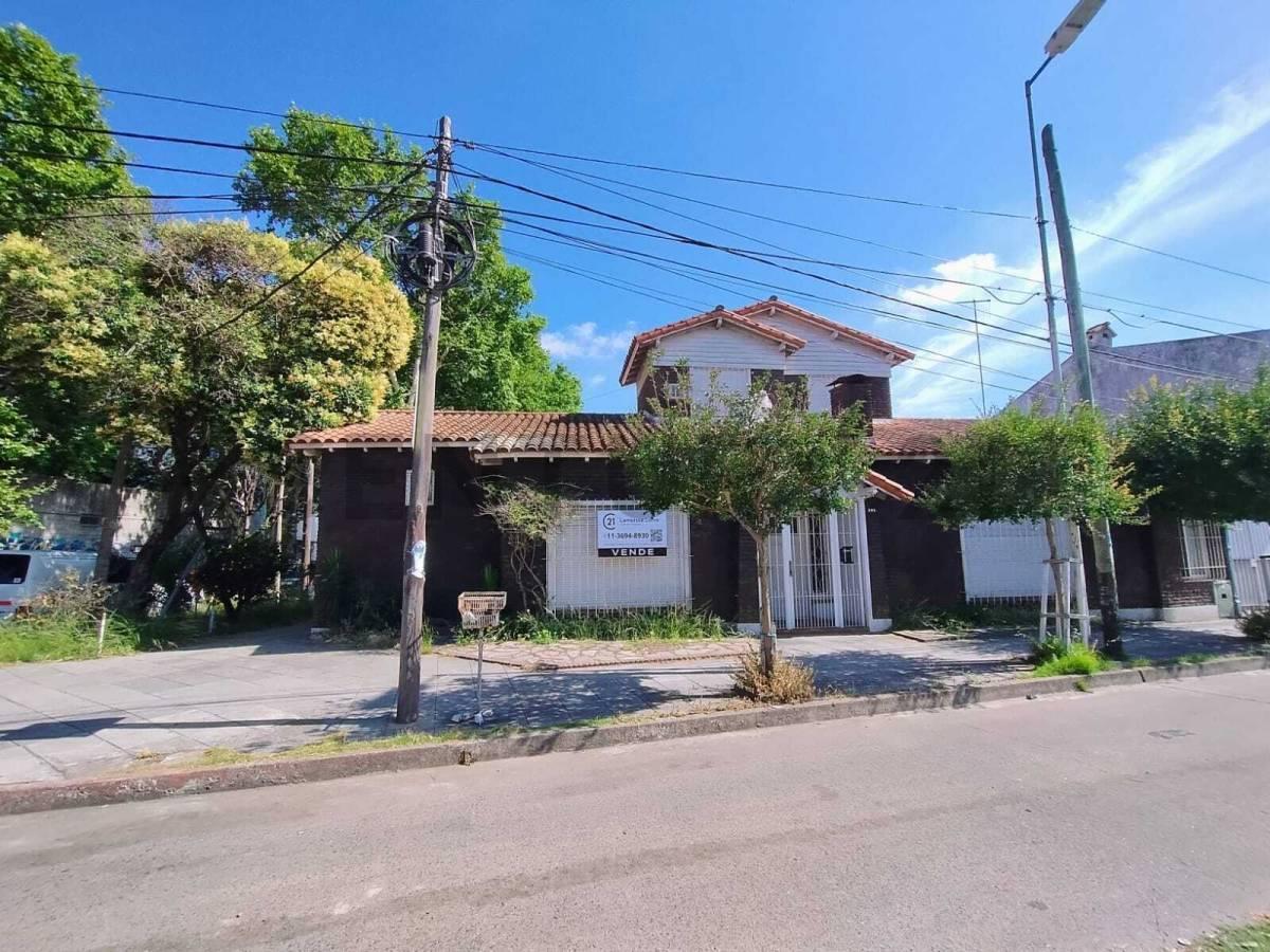 Foto de VENTA LOTE en ESQUINA - MORON CENTRO norte- IDEAL EMPRENDIMIENTO, imagen 1