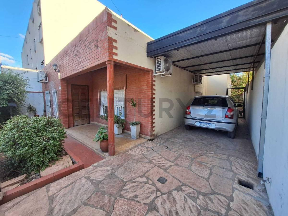 Foto de VENTA CASA FAMILIAR 5 AMBIENTES CON COCHERA - JOSE C. PAZ, imagen 4