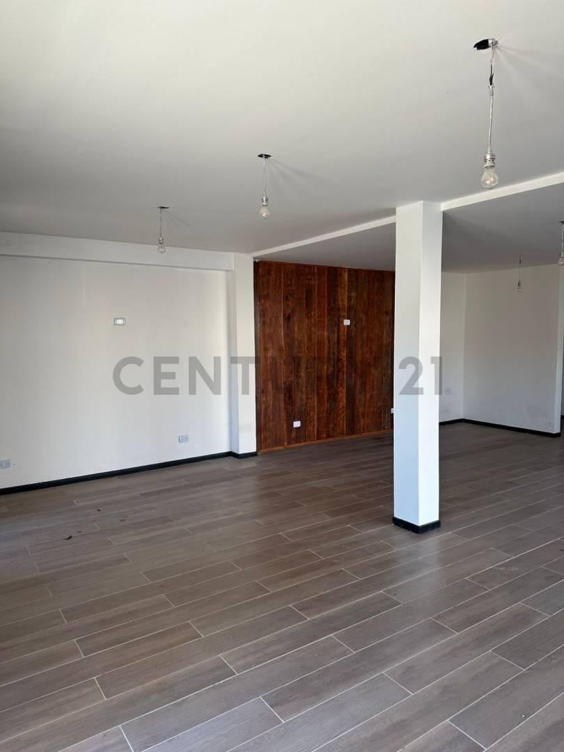 Foto de Venta de Casa 4 AMBIENTES en Hurlingham, Hurlingham ..., imagen 2