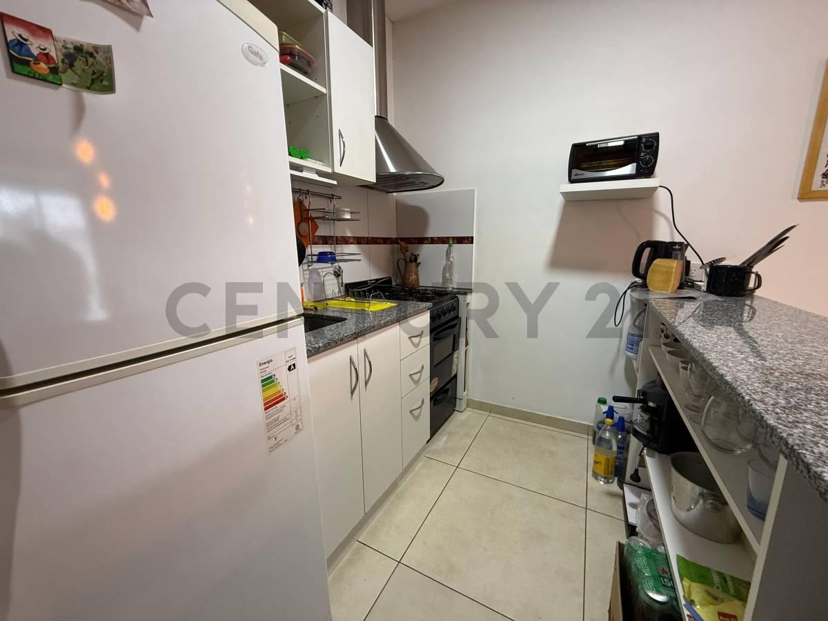 Foto de VENTA PH 2 AMBIENTES CON COCHERA CASTELAR NORTE, imagen 3