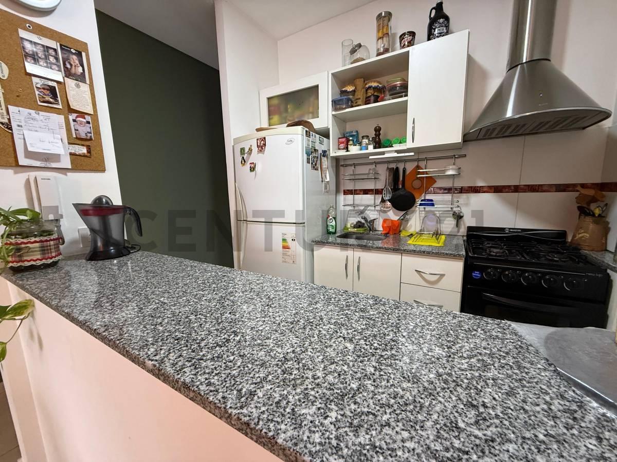 Foto de VENTA PH 2 AMBIENTES CON COCHERA CASTELAR NORTE, imagen 5