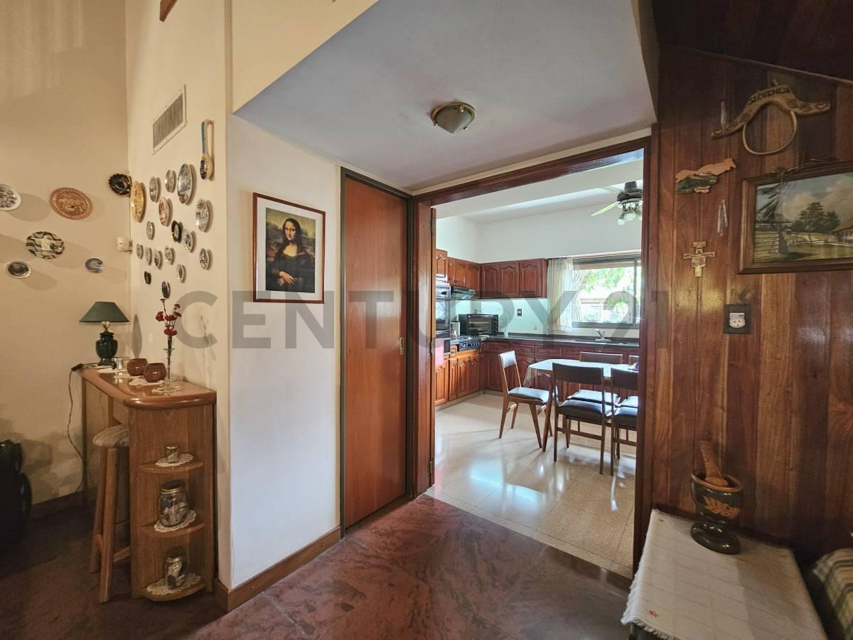 Foto de Venta casa 5 ambientes Villa Luzuriaga, imagen 5