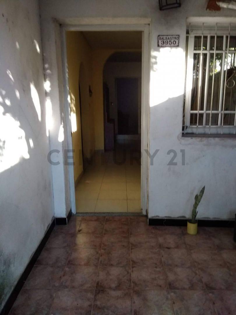 Foto de Venta de Casa 3 AMBIENTES en San Justo, La Matanza, imagen 2