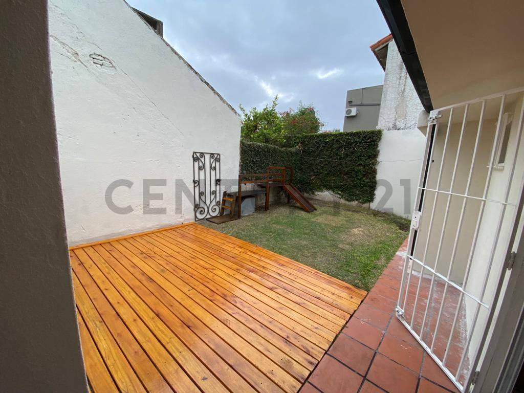 Foto de Casa en Castelar Norte | Jardín + cochera | Lote propio, imagen 5