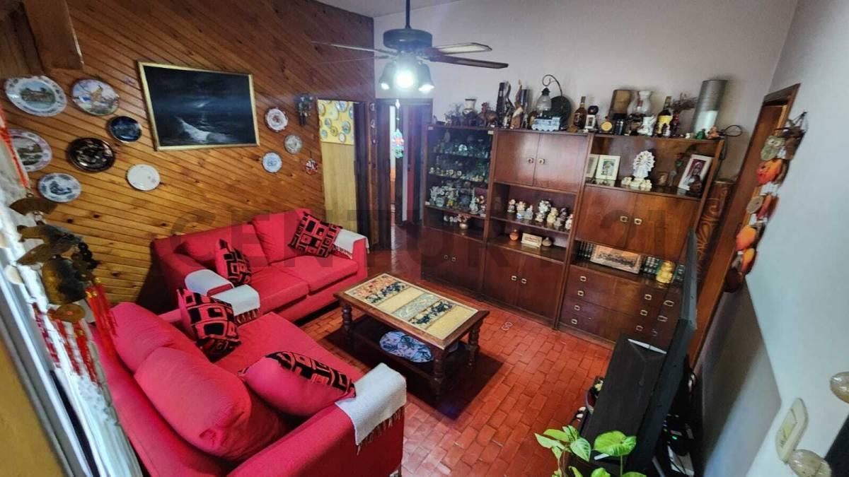 Foto de Casa 5 ambientes con cochera y fondo libre a metros del centro de, imagen 3