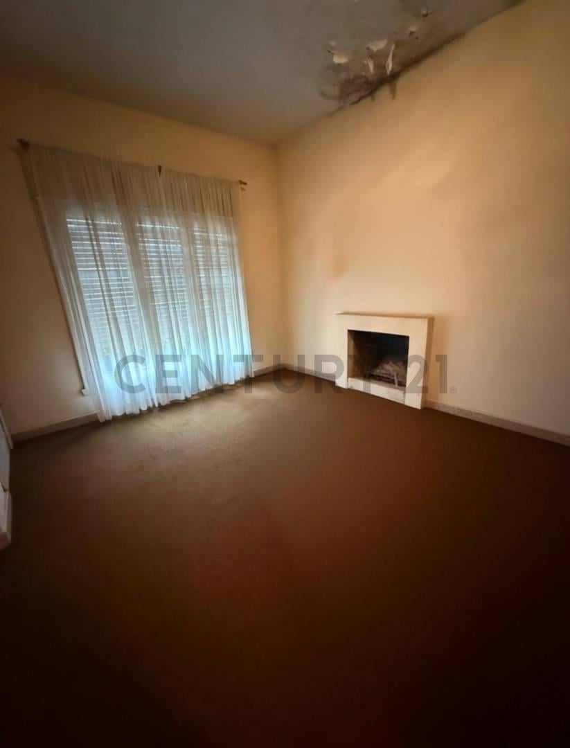 Foto de VENTA CASA 4 AMBIENTES AMPLIO LOTE, ITUZAINGO NORTE, imagen 4