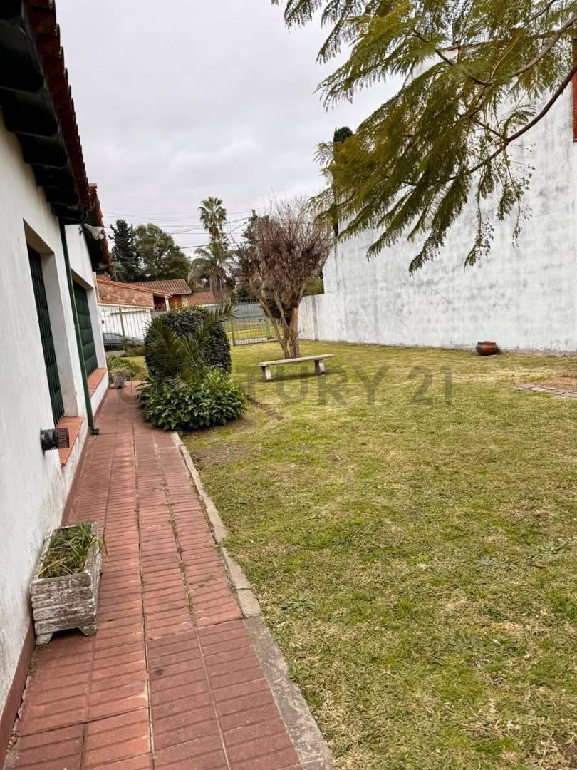 Foto de VENTA LOTE AMPLIO PARA EMPRENDIMIENTO COMPLEJO DUPLEX, ITUZAINGO NORTE, imagen 3
