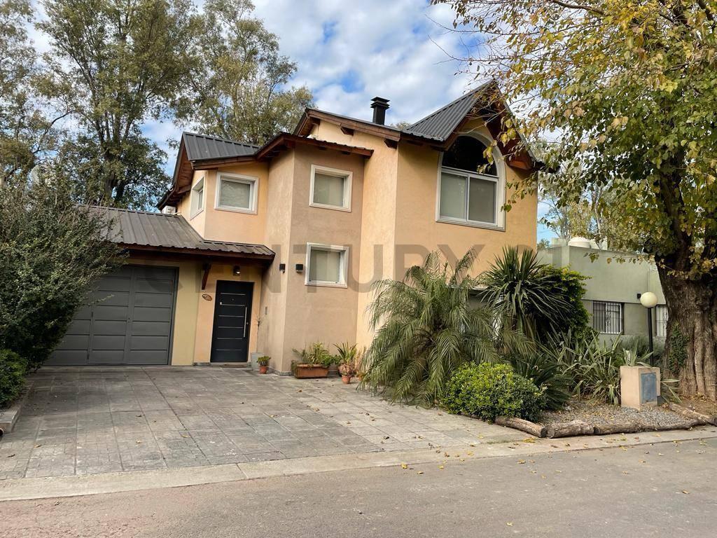 Foto de Venta casa 4 ambientes Villa Udaondo Barrio Privado Agustinas I, imagen 2