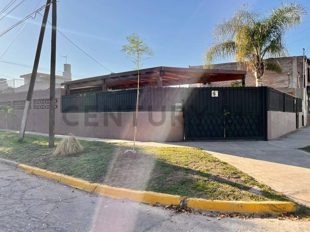 Foto de VENTA CASA 3 AMBIENTES EN PLANTA BAJA RECICLADA, ITUZAINGO, imagen 2