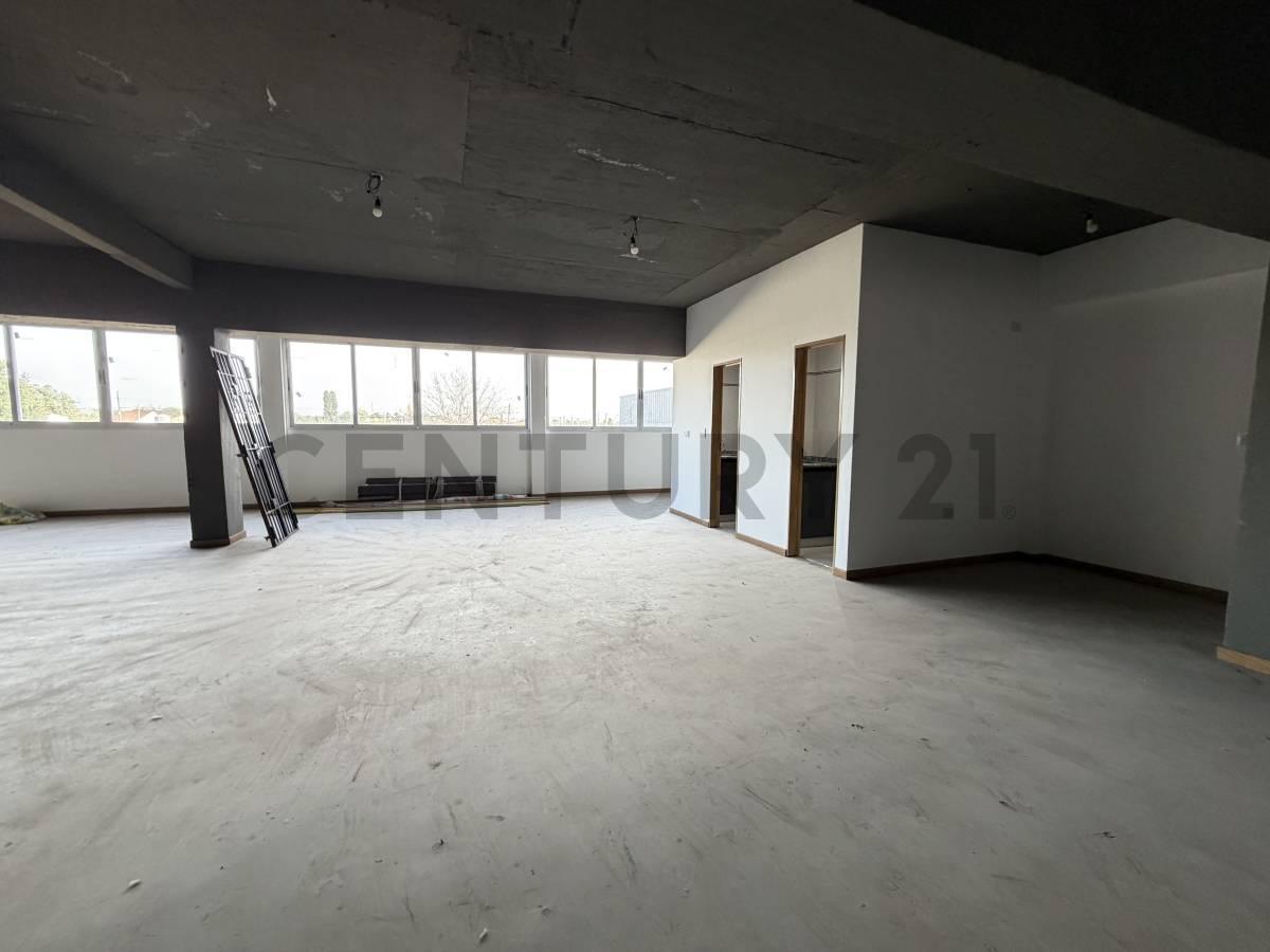 Foto de VENTA LOCAL COMERCIAL ENTREPISO ASCENSOR EN ITUZAINGÓ, imagen 4