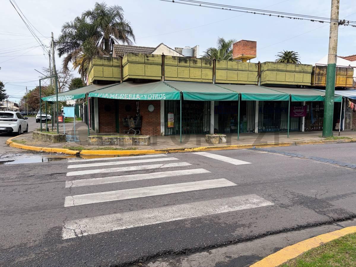 Foto de VENTA LOCAL COMERCIAL | ITUZAINGÓ NORTE, imagen 2