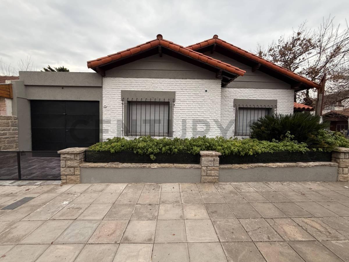 Foto de VENTA PROPIEDAD COMERCIAL O VIVIENDA 3 AMBIENTES CASTELAR NORTE, imagen 2
