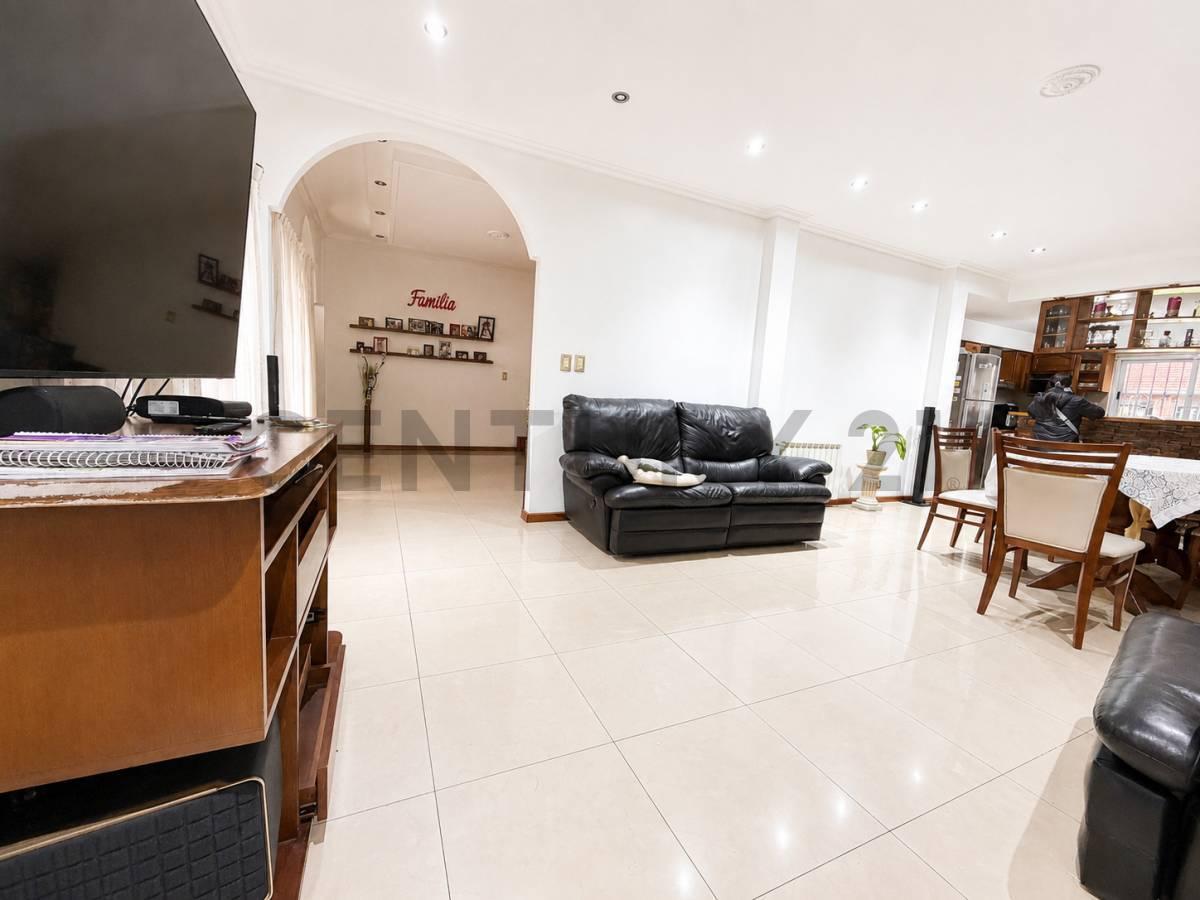 Foto de VENTA CASA 6 AMBIENTES EN ITUZAINGO APTO CRÉDITO, imagen 3