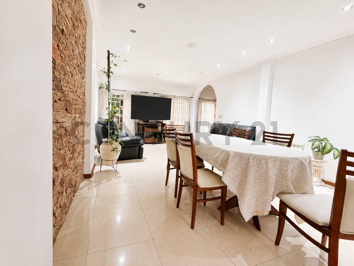 Foto de VENTA CASA 6 AMBIENTES EN ITUZAINGO APTO CRÉDITO, imagen 1