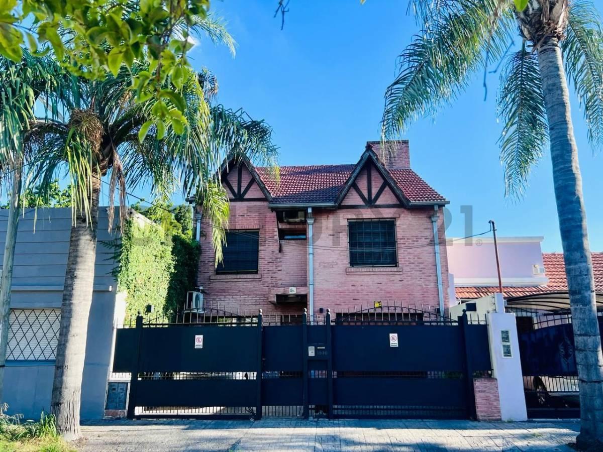 Foto de VENTA CASA 5 AMB. CON PILETA | QUINCHO | CASTELAR, imagen 1