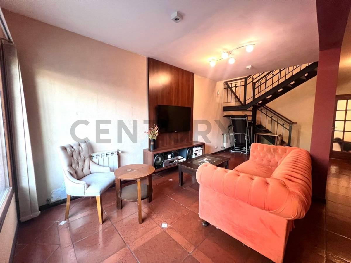 Foto de VENTA CASA 5 AMB. CON PILETA | QUINCHO | CASTELAR, imagen 5