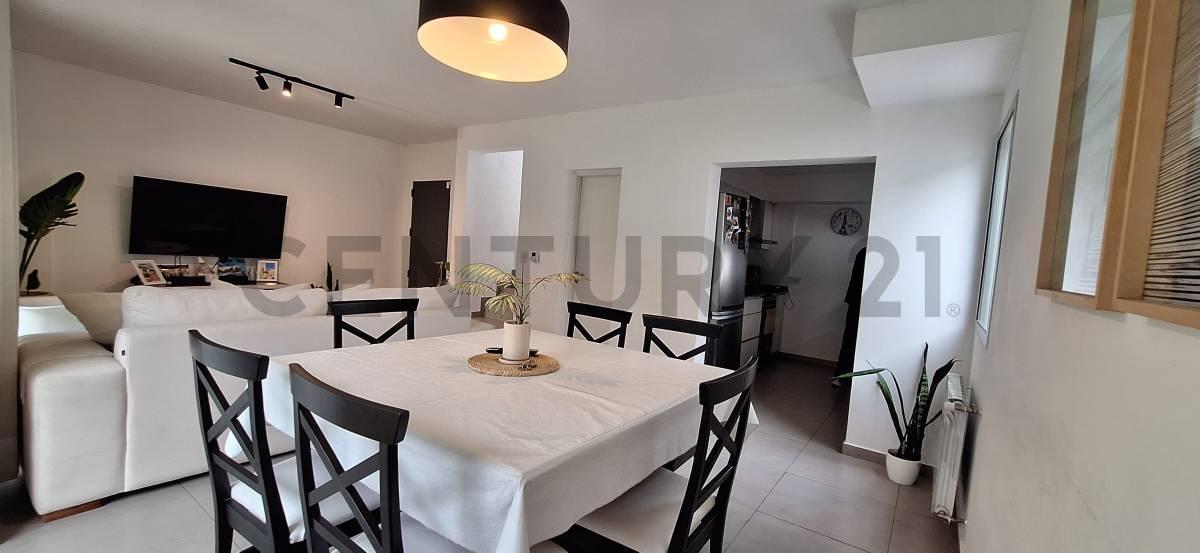 Foto de Venta Casa en complejo con pileta climatizada y jacuzzi – 4 amb, imagen 4
