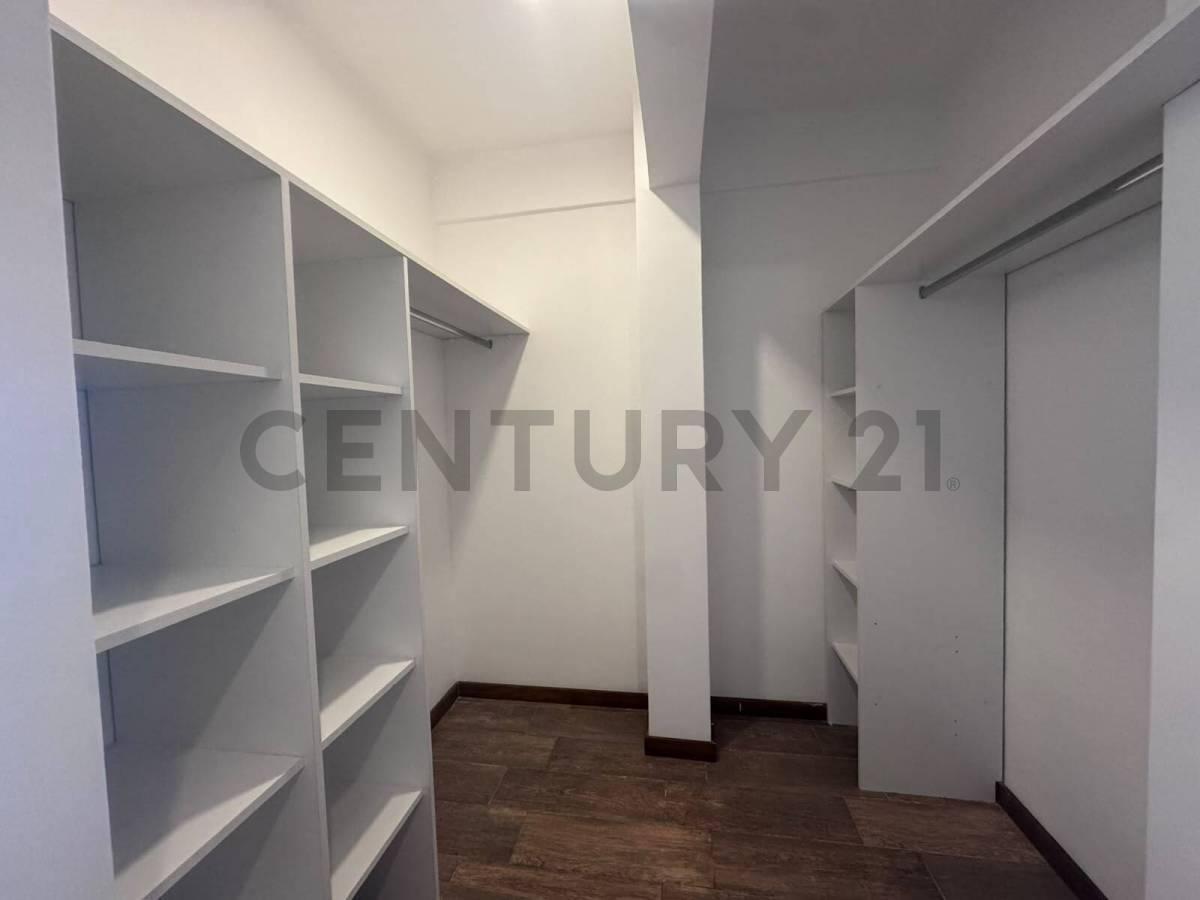 Foto de Alquiler departamento 3 ambientes con cochera y terraza privada, imagen 2