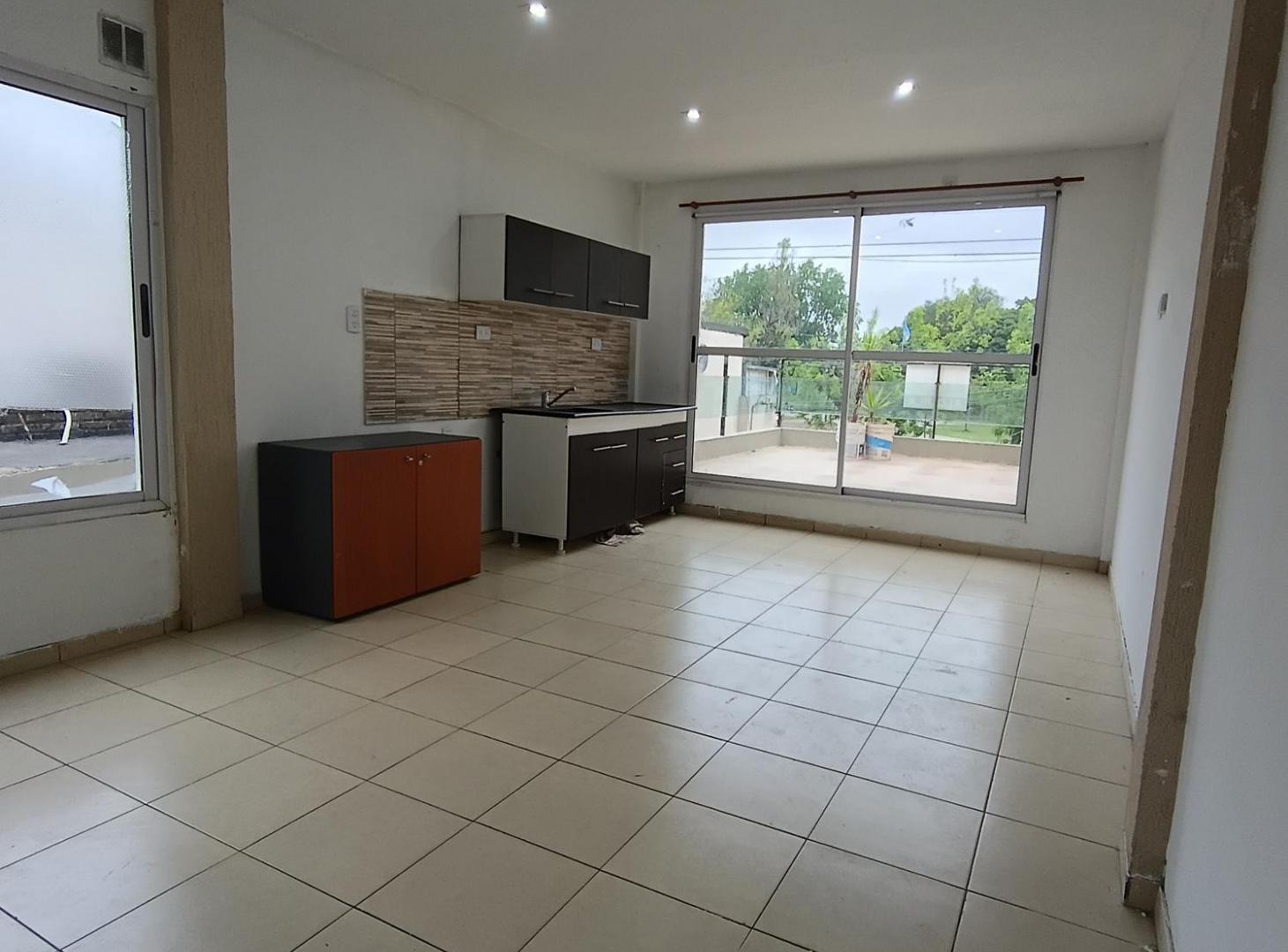 Foto de Casa Duplex en Alquiler / Castelar Norte, imagen 3