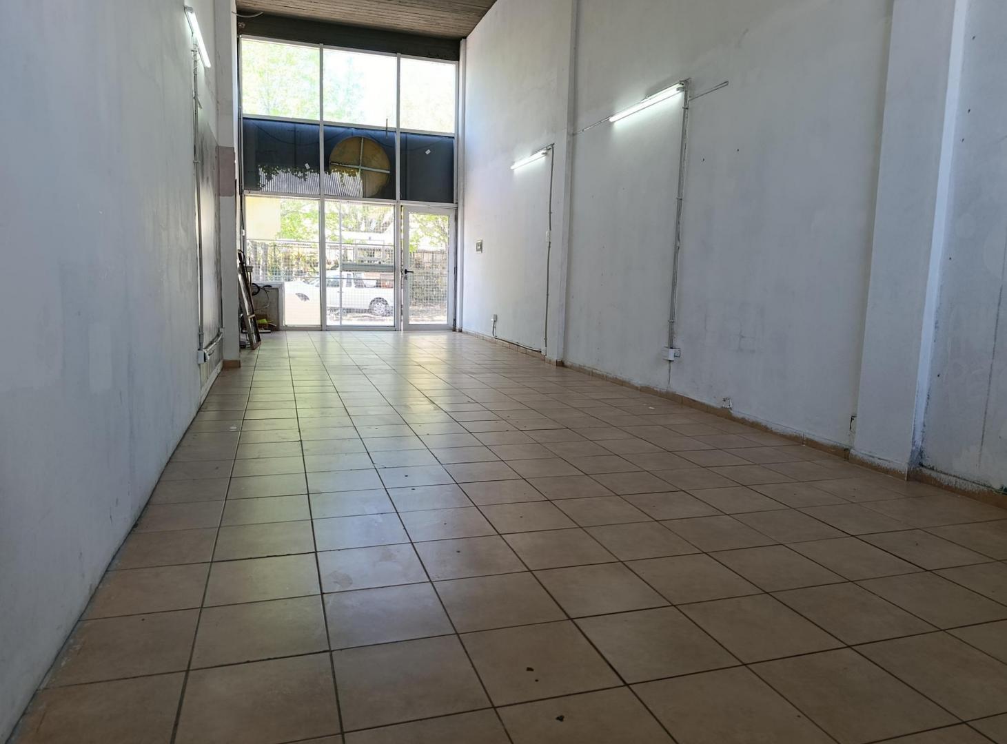 Foto de Local en alquiler en Ituzaingó, imagen 3