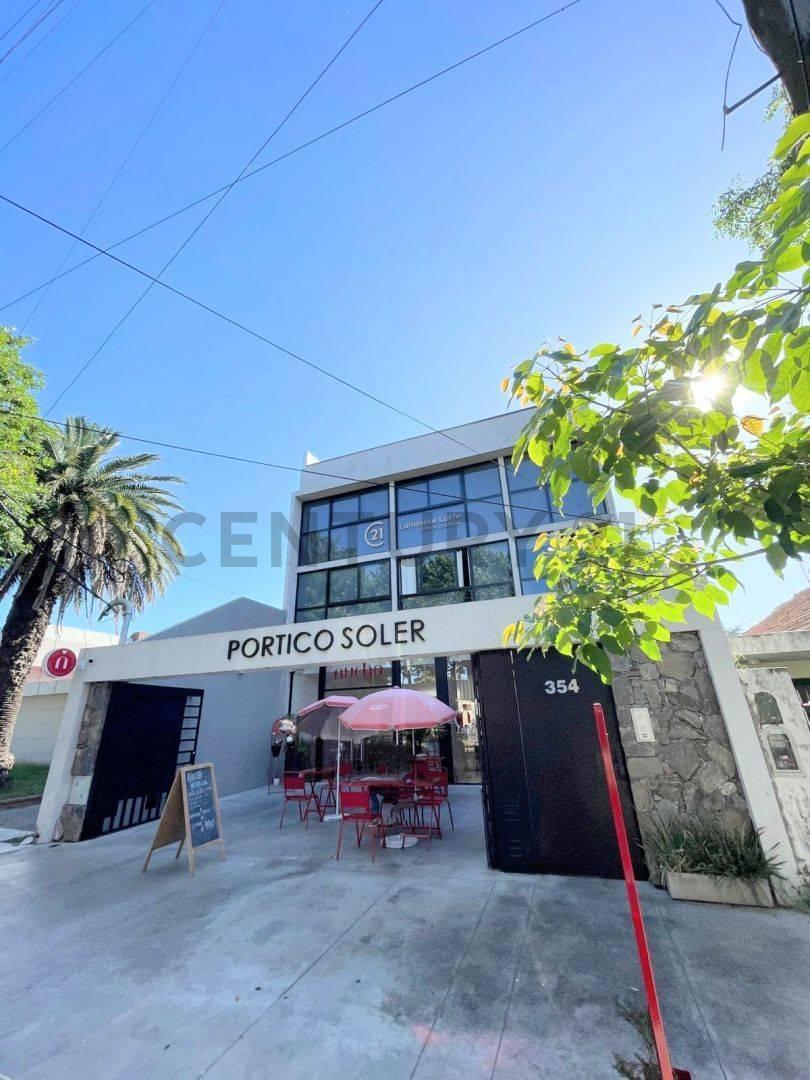 Foto de VENTA DE OFICINA CON TERRAZA PRIVADA, Ituzaingó centro Norte, imagen 1