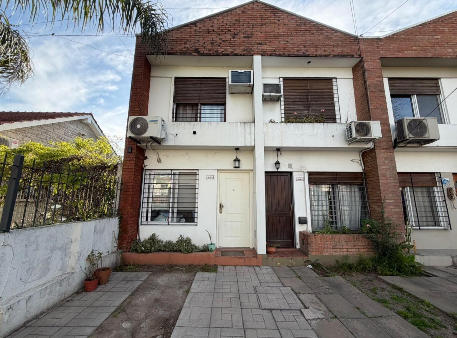 Foto de Casa Duplex en venta en Castelar, imagen 2