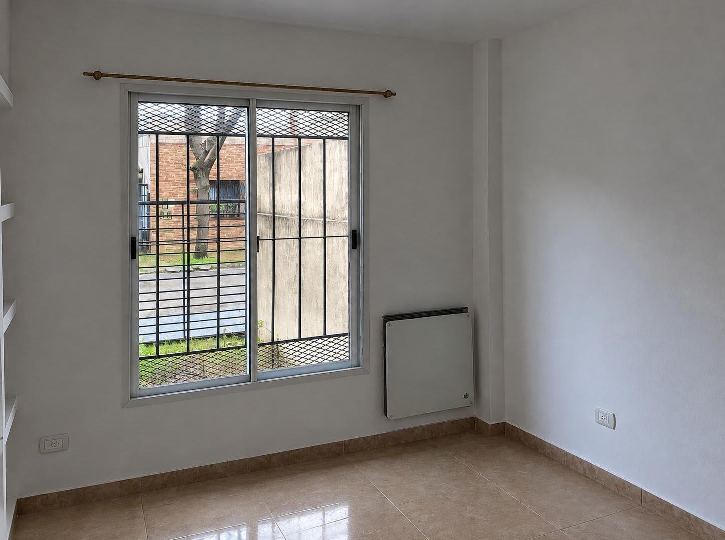 Foto de Monoambiente en Alquiler en Castelar Sur, imagen 3
