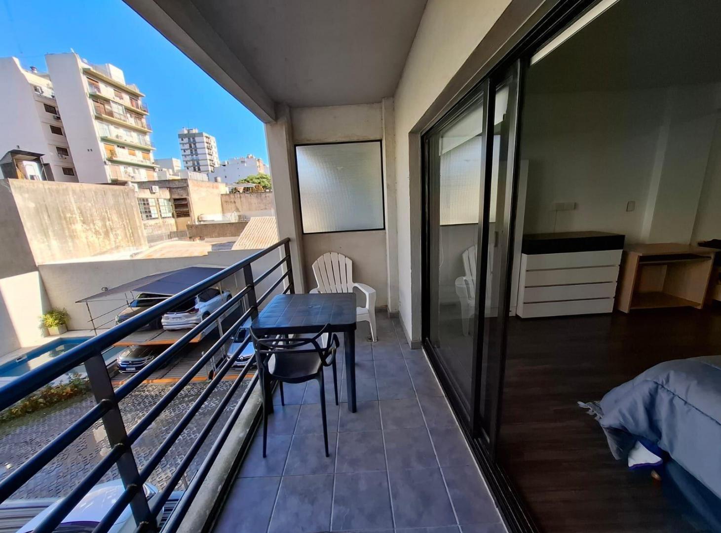 Foto de Monoambiente amplio con pileta en Nuñes, imagen 1