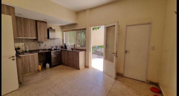 Casa Venta, Florida 7 Ambientes 3 Plantas Pileta Quincho 5