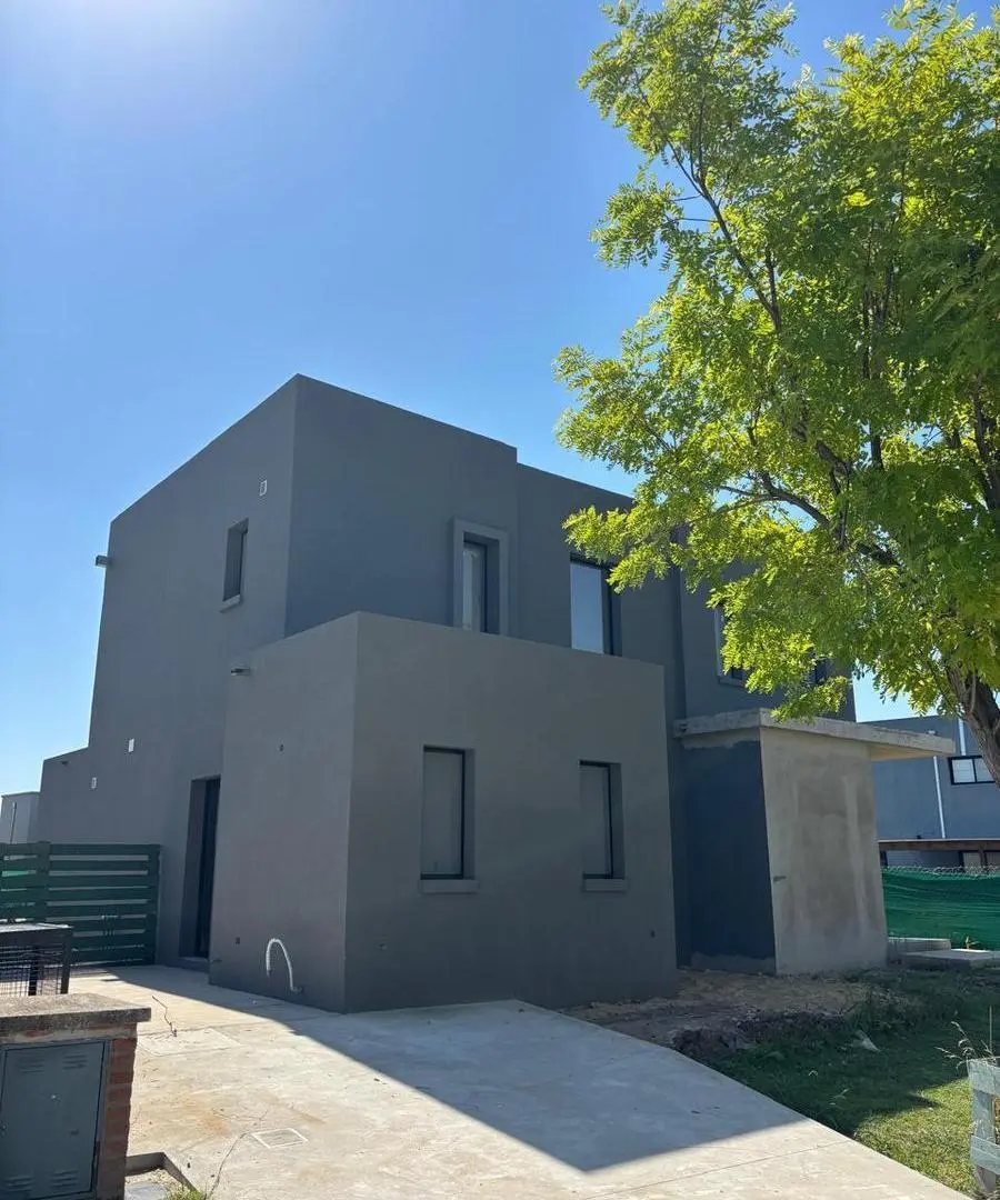 Casa en venta San Pablo barrio privado pilar 4 dormitorios pileta 2