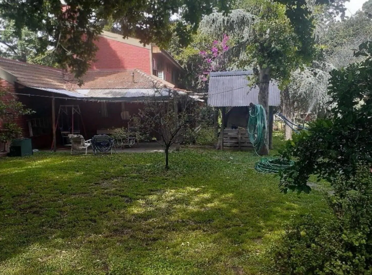 VENTA CASA QUINTA CUATRO AMBIENTES JARDÍN 2