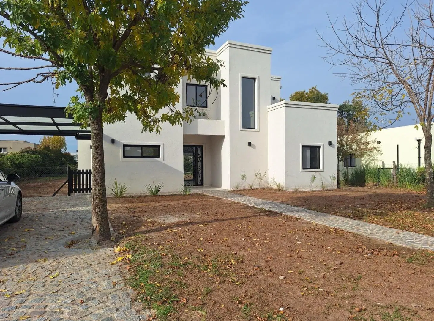 VENTA CASA 5 AMBIENTES SAN MATIAS PILETA TERRAZA VESTIDOR PARRILLA GALERÍA JARDÍN 2