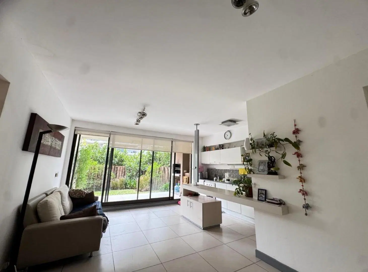 Departamento venta en Quartier  NORDELTA PLANTA BAJA CON JARDIN de 3 ambient} 4