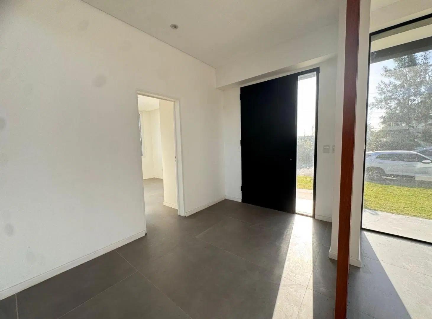 Casa venta  Las Tipas 4 dormitorios Nordelta galería parrilla pileta living doble altura 4